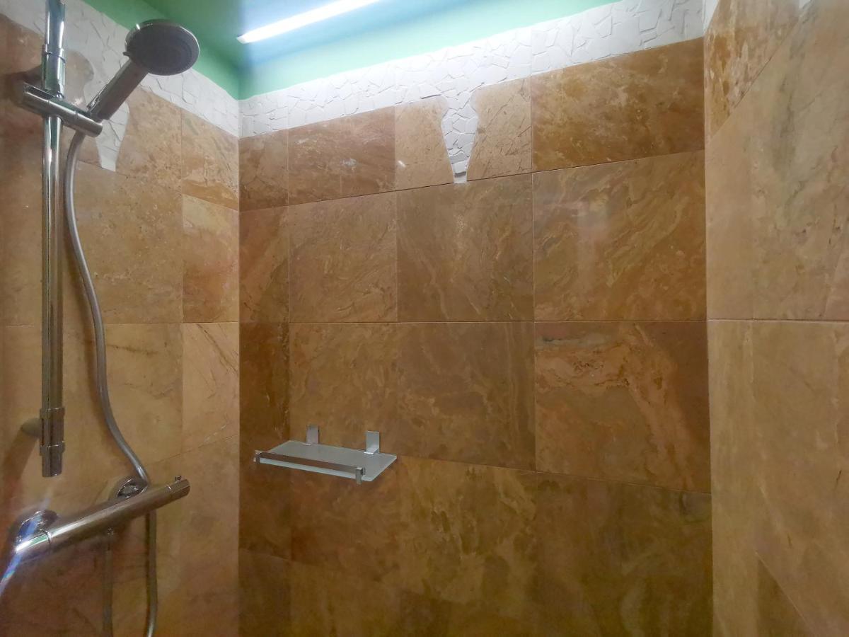 Speciale Tarshito Guesthouse Барі Екстер'єр фото